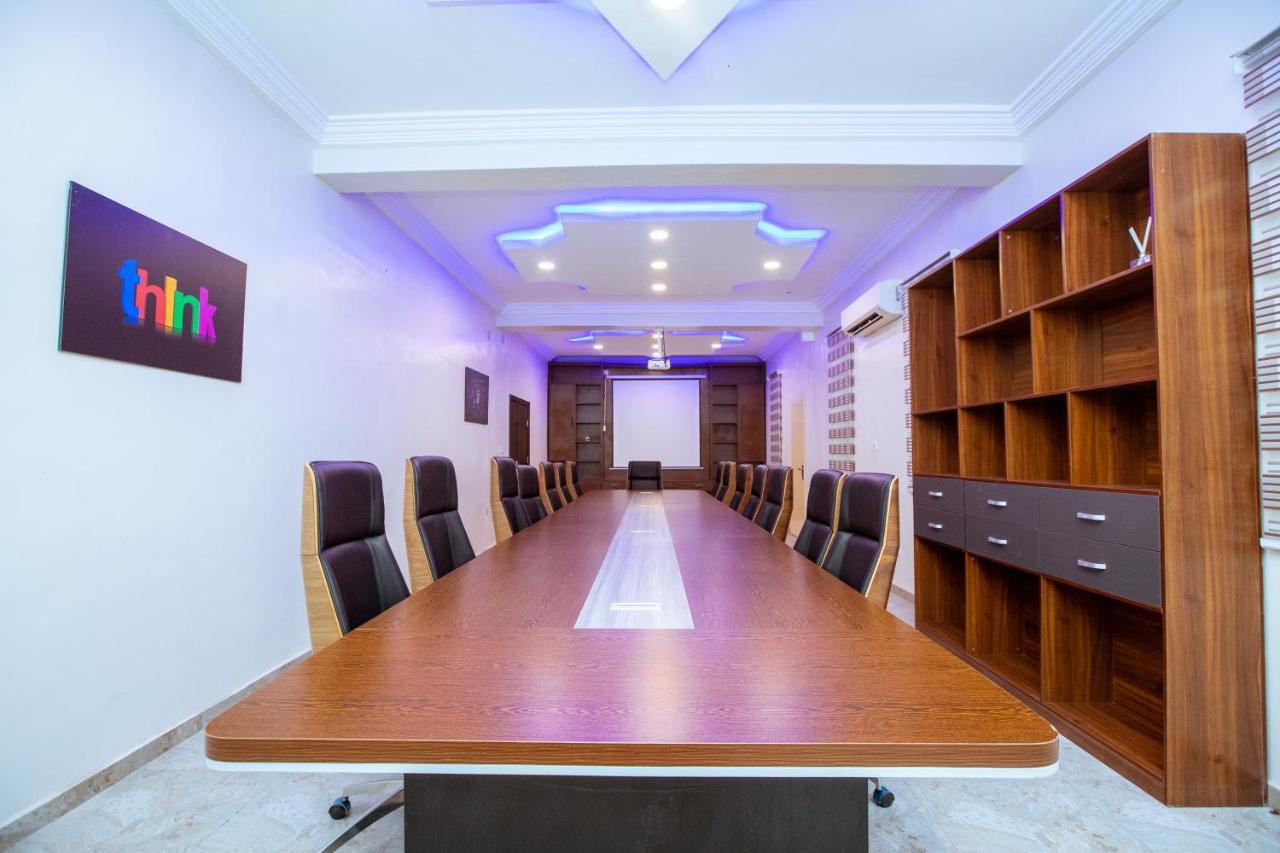Apartment 79 Hotel & Suite Ikeja Ngoại thất bức ảnh