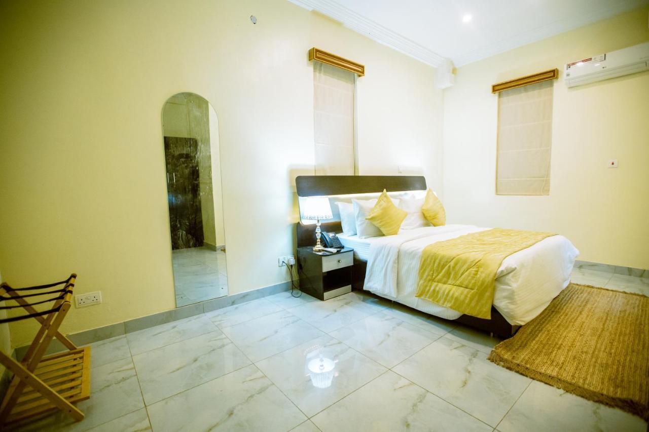Apartment 79 Hotel & Suite Ikeja Ngoại thất bức ảnh