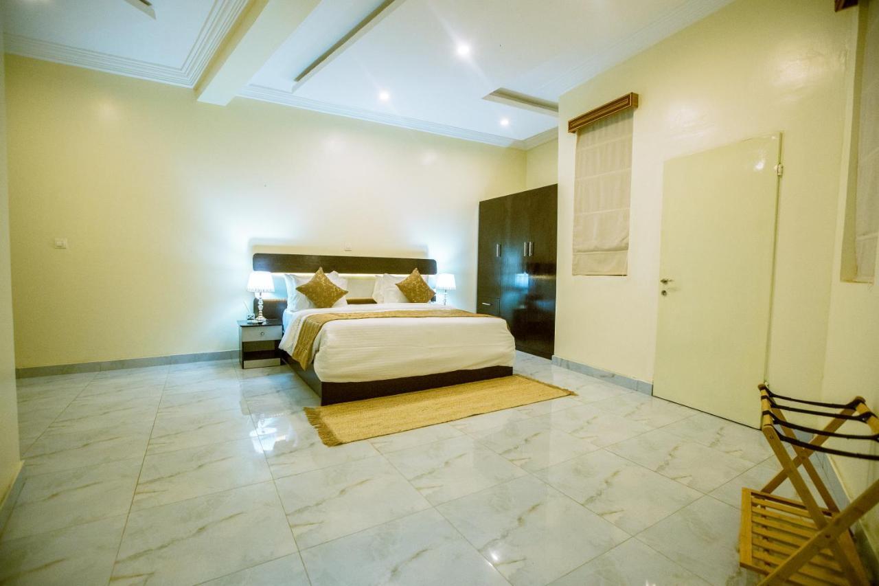 Apartment 79 Hotel & Suite Ikeja Ngoại thất bức ảnh
