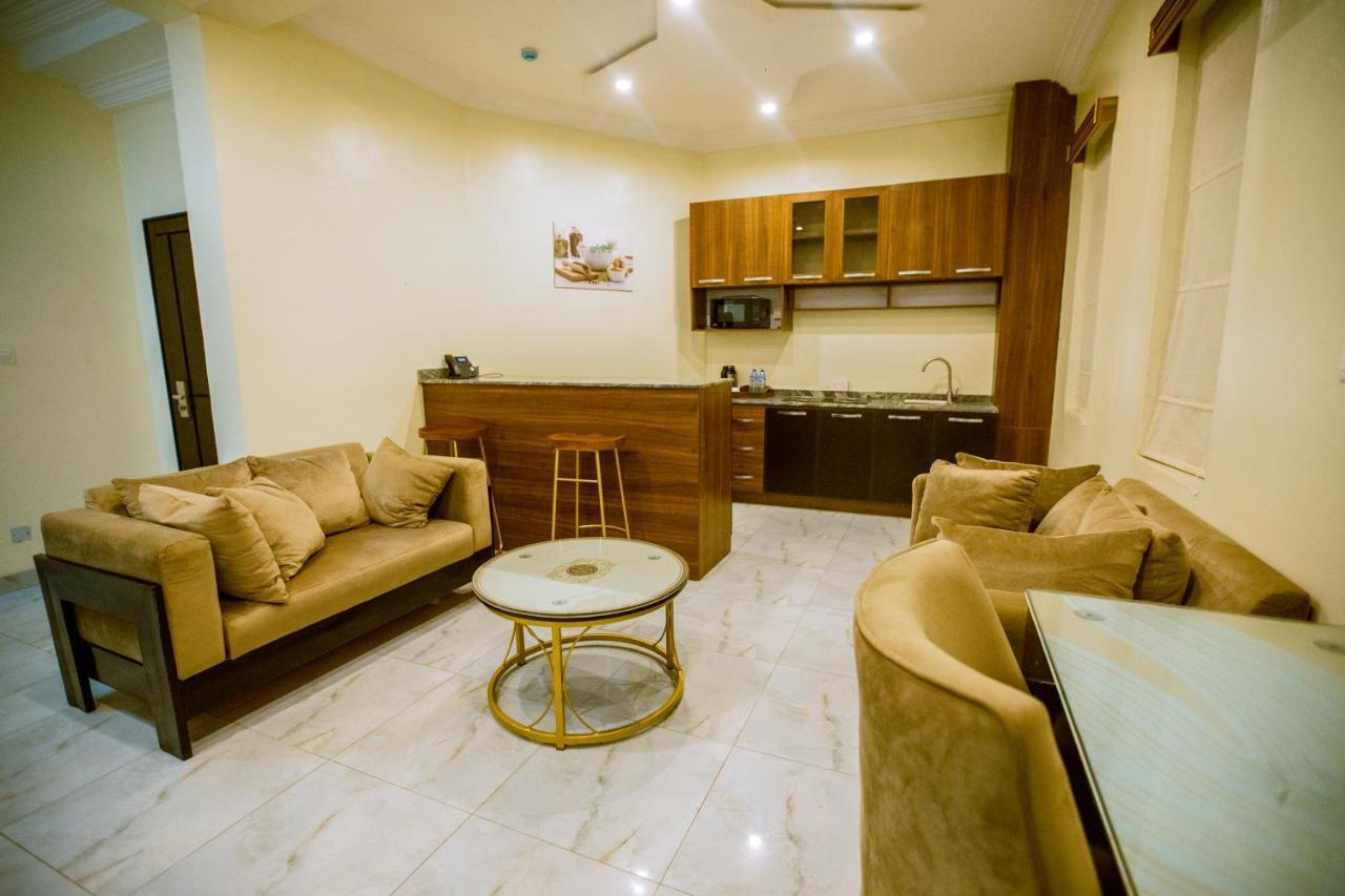 Apartment 79 Hotel & Suite Ikeja Ngoại thất bức ảnh