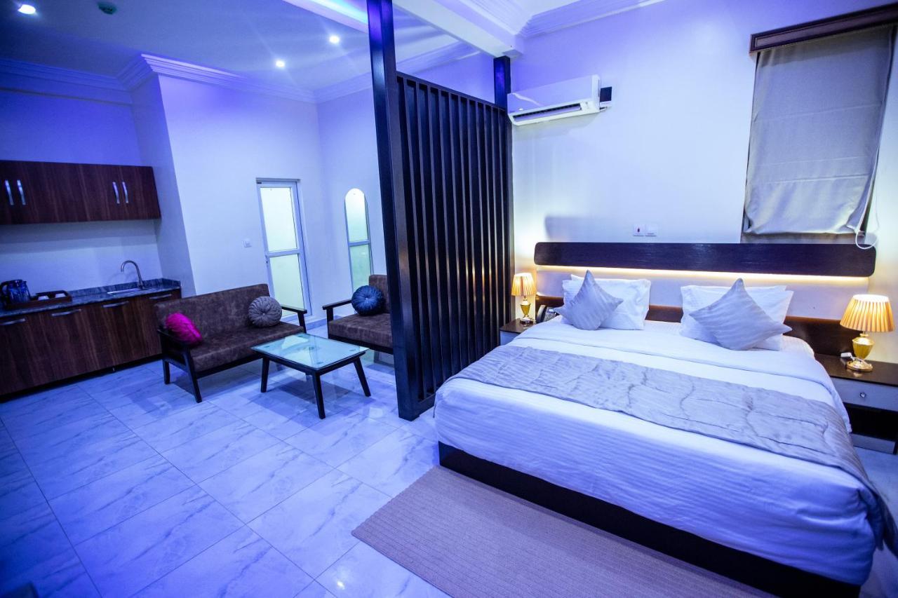 Apartment 79 Hotel & Suite Ikeja Ngoại thất bức ảnh